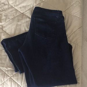 Sz 12 Kut from the Kloth Karen baby bootcut.